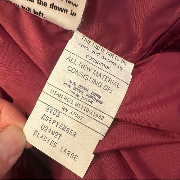 Obermeyer Vintage Red Maroon Puffer Goose Down Vest Size Large - Picture 13 of 14